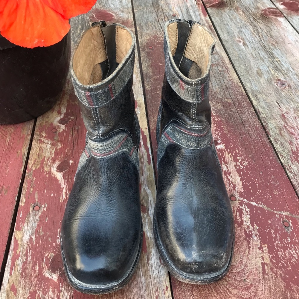 Bedstu Binary Cobbler Booties - image 5